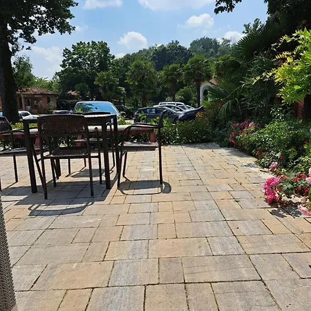 Mambly Ristorante Pizzeria * Galliate