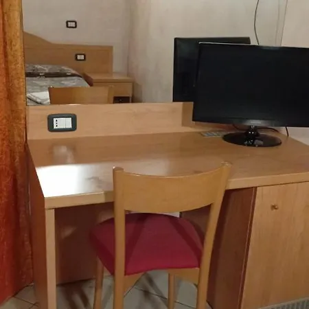 فندق مبيت وإفطار Mambly Ristorante Pizzeria