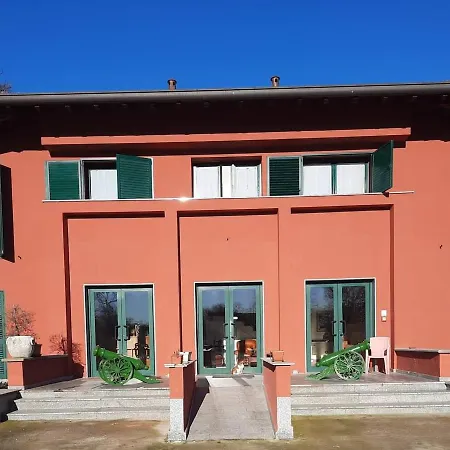 Mambly Ristorante Pizzeria فندق مبيت وإفطار