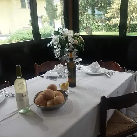 Mambly Ristorante Pizzeria * Galliate