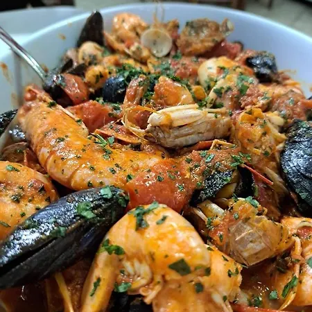 Mambly Ristorante Pizzeria לינה וארוחת בוקר