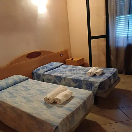 Alojamento de Acomodação e Pequeno-almoço Mambly Ristorante Pizzeria *